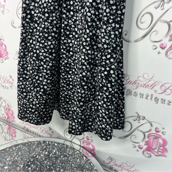 Rebel Sugar dress flowers grey Black Floral Midi Dress stretchy v neck - Picture 3 of 7